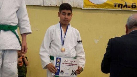 Güzelyalı Ortaokulu Öğrencisi Gökay SALMAN´ın Judo Şampiyonası Başarısı