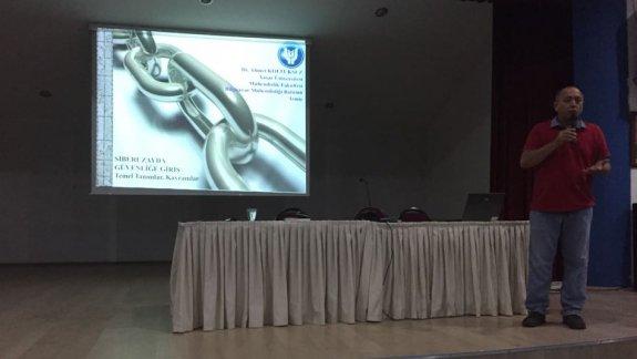  Konak İlçe Milli Eğitim Müdürlüğü ve Yaşar Üniversitesi işbirliği ile "GÜVENLİ İNTERNET" konulu seminer  düzenlendi.