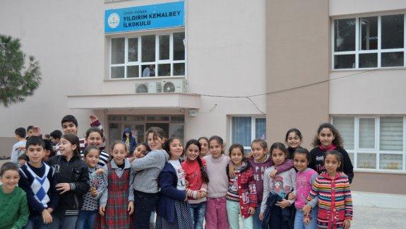 Konak Yıldırım Kemalbey İlkokulu tadilat çalışmalarıyla modern bir şekilde onarılarak eğitim-öğretim faaliyetlerine başladı.
