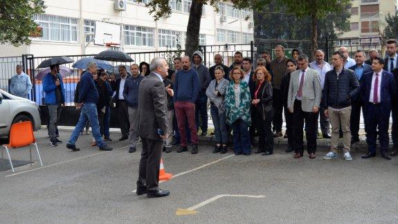 İzmir AFAD İl Müdürlüğü tarafından Bölgesel Düzey 2018 Masa başı ve Saha Tatbikatları yapılıyor.