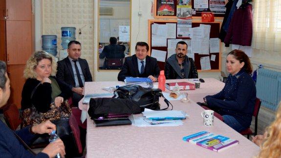    Konak İlçe Milli Eğitim Müdürü Serdal ŞİMŞEK Konak Osman Kibar Ortaokulunun öğrenci, öğretmen ve okul yöneticileriyle bir araya geldi.