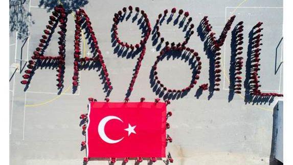 Konak Hürriyet Anadolu Lisesi Öğrencileri AA´nın 98. Yaşını Kutladı.