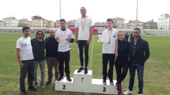 Konak Moris Bencuya Özel Eğitim Uygulama Merkezi Öğrencilerinden okullar arası Özel Sporcular Türkiye Atletizm Şampiyonası´nda Büyük Başarı