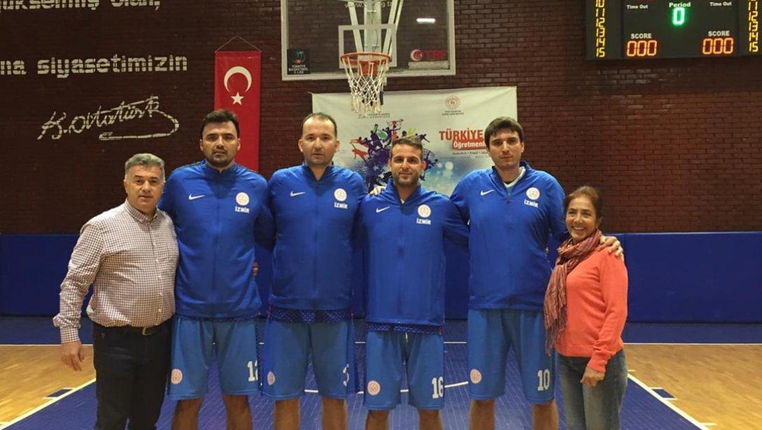Konak İlçe Milli Eğitim Müdürlüğü Basketbol Takımı Türkiye 2.si Oldu.
