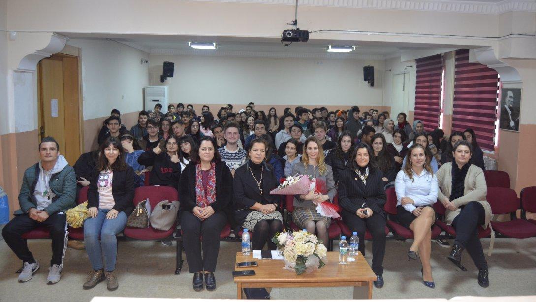  'Türk Kadınına Seçme ve Seçilme Hakkının Verilmesi' Konulu Seminer Dokuz Eylül Anadolu Lisesi Konferans Salonunda Gerçekleştirildi.