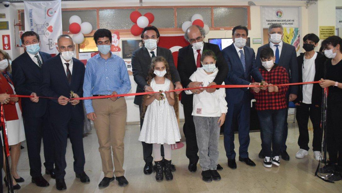 Özel Eğitim ve Rehberlik Hizmetleri Genel Müdürü Sayın Mehmet Nezir Gül, Şehit Ömer Halisdemir Bilim ve Sanat Merkezi'nde atölye açılışını gerçekleştirdi.